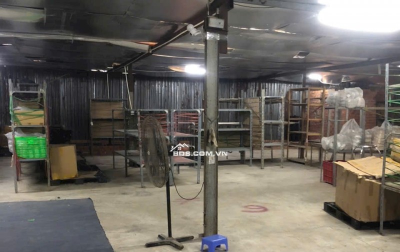 Cho thuê kho tại 360 Bến Vân Đồn, Phường 1, Quận 4, TP.HCM.