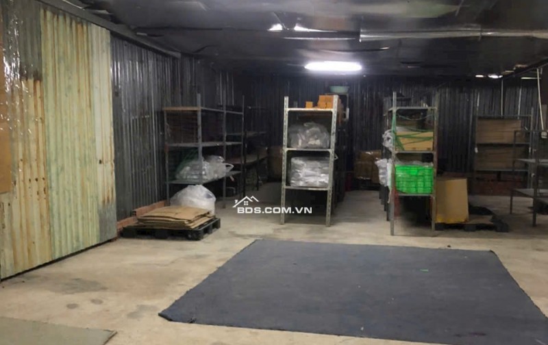 Cho thuê kho tại 360 Bến Vân Đồn, Phường 1, Quận 4, TP.HCM.