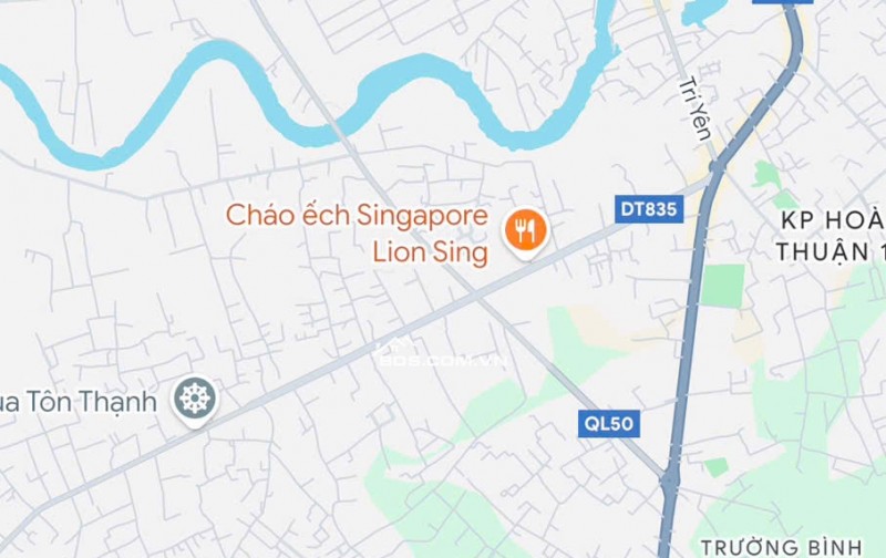Đất mặt tiền đường Lương Văn Bào. cách Quốc lộ 50 khoảng 900m, cách TP HCM 9km, nhà ở đông đúc.