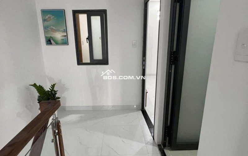 BÁN NHÀ RẺ NHẤT KHU VỰC QUẬN 9, DT 52M2 CHỈ 3,85 tỷ. LH:0352689300