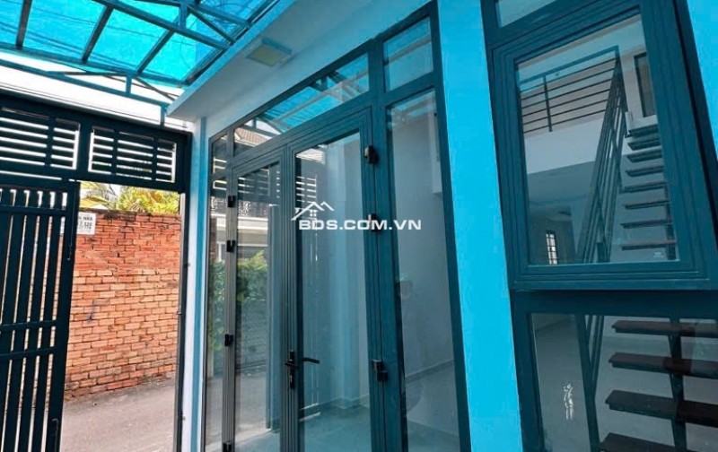 BÁN NHÀ RẺ NHẤT KHU VỰC QUẬN 9, DT 52M2 CHỈ 3,85 tỷ. LH:0352689300