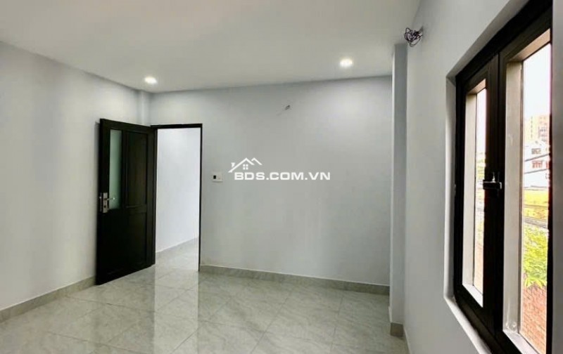 BÁN NHÀ RẺ NHẤT KHU VỰC QUẬN 9, DT 52M2 CHỈ 3,85 tỷ. LH:0352689300