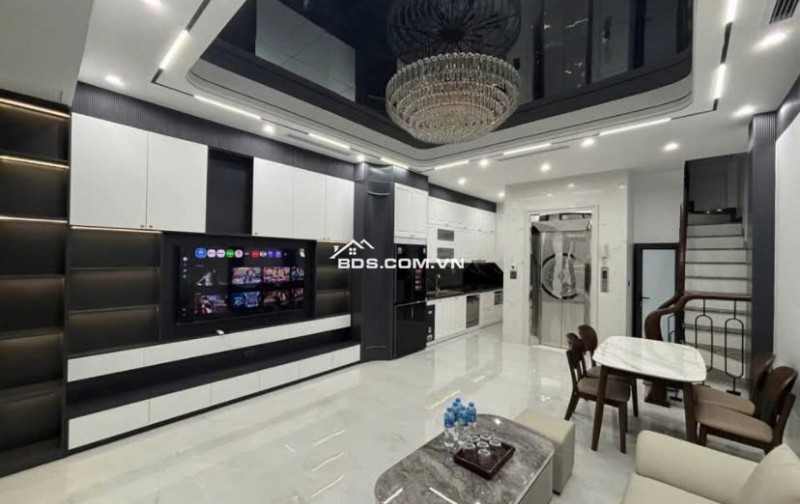 *CHÍNH CHỦ* BÁN NHÀ RIÊNG DOÃN KẾ THIỆN/ CẦU GIẤY- DT 38M2, 6 TẦNG, MT 4.5M- 4 CHỖ QUA NGÕ