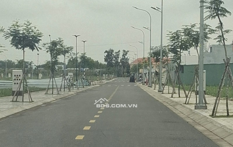 Chính chủ bán lô 80m2 thổ cư sổ đỏ tại Long Hậu, Cần Giuộc