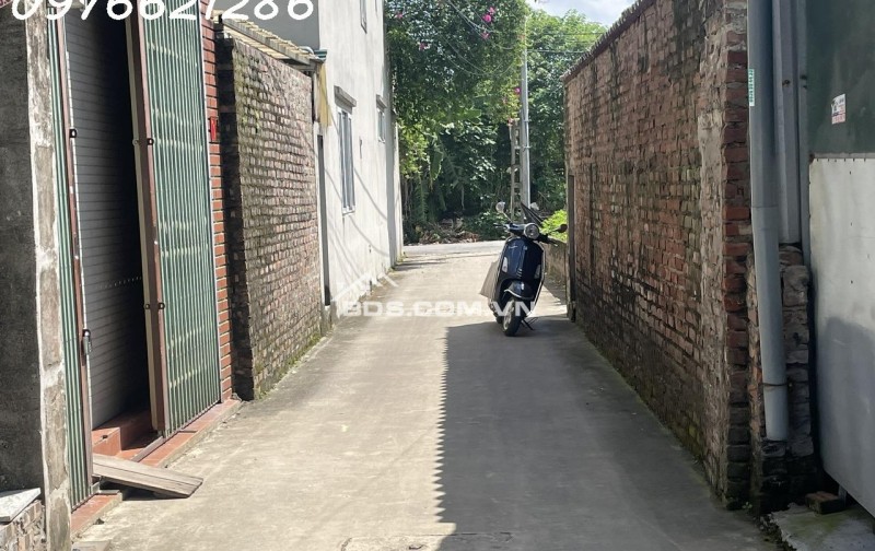 SIÊU HIẾM – Bán đất Giang Biên, ngõ ô tô, gần chợ Quán Tình Quang, 30m² giá 3,7 tỷ