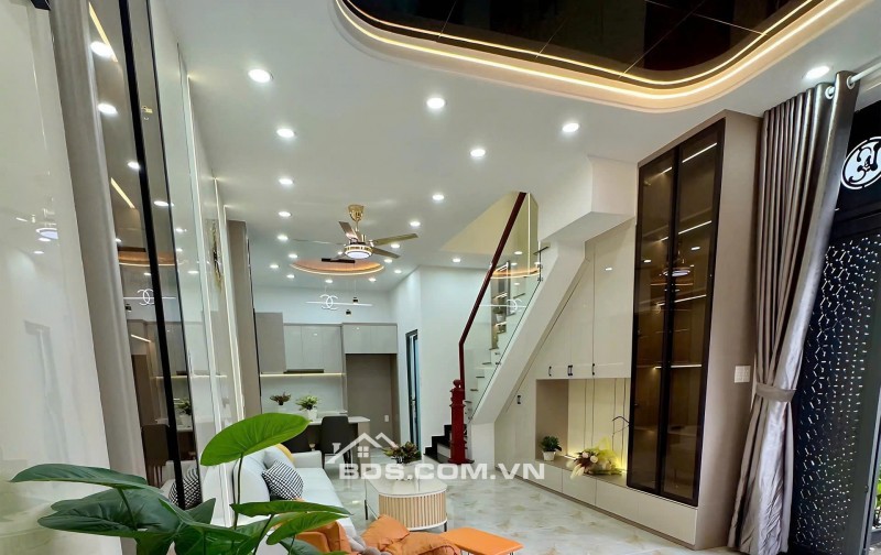 HẺM QUANG TRUNG – NHÀ MỚI 3 TẦNG GIÁ CHỈ 6.8 TỶ. LH:0779351867 – 0764071867.