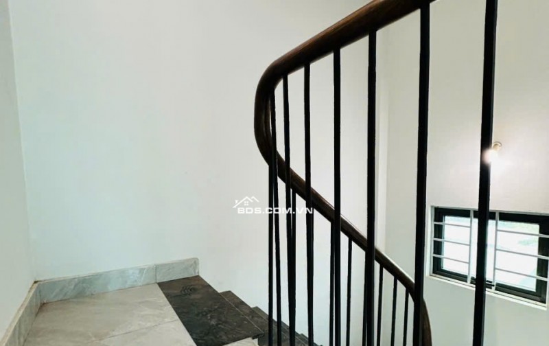 BÁN NHÀ – 30M2- 3 TẦNG – 2.2 TỶ– NGUYỄN XIỂN- THANH XUÂN