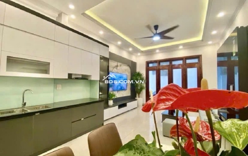 NHÀ RIÊNG 6 TẦNG THANG MÁY_ SÁT CV HOÀ BÌNH/ NGOẠI GIAO ĐOÀN- DT 35M2x 6 TẦNG- MẶT NGÕ THÔNG- Nhỉnh 8 Tỷ