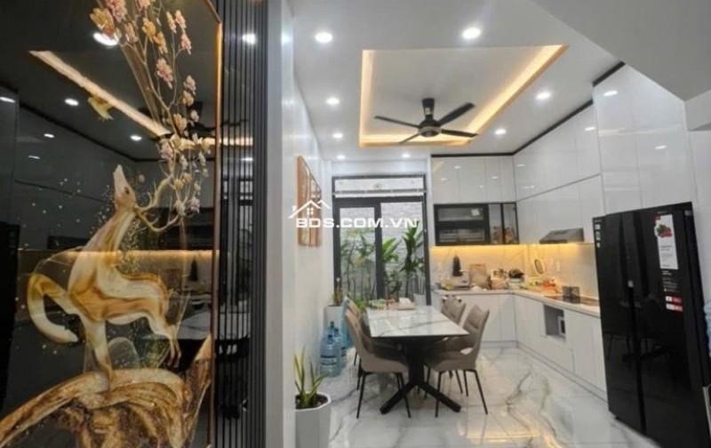 Sống giữa lòng Quận 10, nơi giao thoa của 3/2 – Lê Hồng Phong – Điện Biên Phủ.