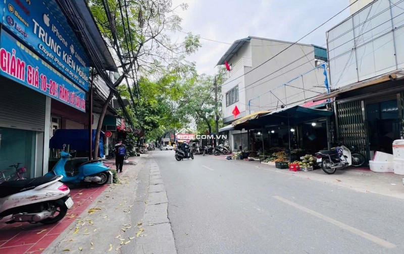 MẢNH ĐẤT VÀNG - MẶT PHỐ PHÚC DIỄN - VỈA HÈ - Ô TÔ TRÁNH - KINH DOANH SẦM UẤT - THOÁNG TRƯỚC SAU