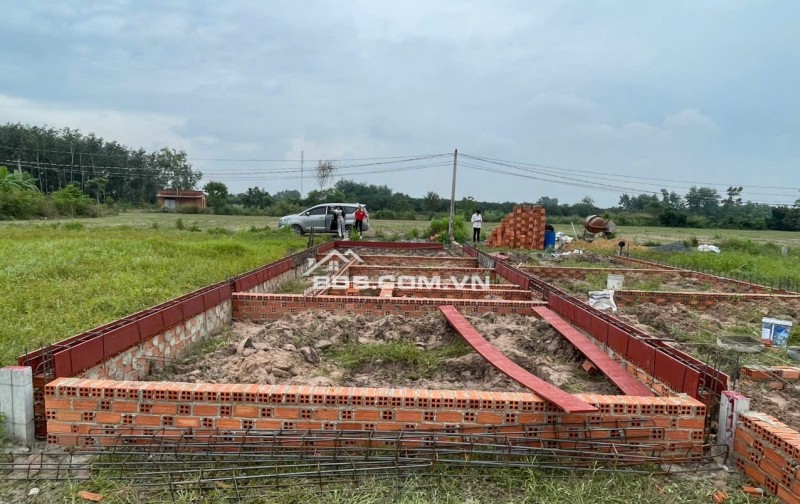 BÁN NHÀ MÁI BẰNG MỚI XÂY 155M2 2 PN TẠI GÒ DẦU