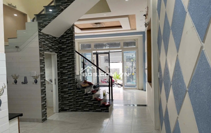  NHÀ ĐẸP 3 TẦNG – GẦN LÀNG ĐH THỦ ĐỨC – GIÁ CHỈ 4.95 TỶ 
 Khu sầm uất, thuận tiện an cư