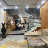 Bán nhà 3 tầng đường Phùng Chí Kiên - Sát Kinh Dương Vương