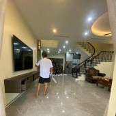  Nhà Dương Quảng Hàm – 106m² – 5 Tầng – MT 10m – Ô Tô Tránh – Gần Phố Nguyễn Khánh Toàn