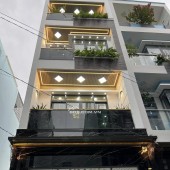 MẶT PHỐ, GẦN PHẠM VĂN ĐỒNG - THANG MÁY - KINH DOANH HÚT LỘC