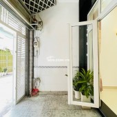 NHÀ ĐẸP 4 TẦNG VUÔNG VỨC NGAY EMART PHẠM VĂN CHIÊU