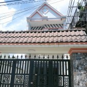 BÁN NHÀ ẤP 3, XUÂN THỚI THƯỢNG – HÓC MÔN  95m² (4x25m), 2 mặt tiền, chỉ 5.9 TỶ   Kết cấu : 1 trệt 1 lầu, mái ngói;  4PN - 3WC - PK - Bếp rộng rãi