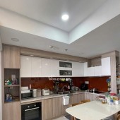 Chung cư Screc, Trường Sa, Quận 3: 2p ngủ, 2wc, Nhà đang sơn lai, 12tr/th, 80m2.