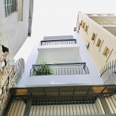 Bán nhà đẹp trung tâm Quận 1 – nhà mới xây, 3 tầng, 4 phòng ngủ, dọn vào ở ngay