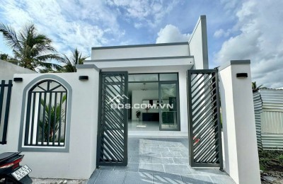 KÈO THƠM CĂN NHÀ CẤP 4 XÂY MỚI, GIÁ 1.43 TỶ, CÁCH CẦU HOÁ AN 15 PHÚT