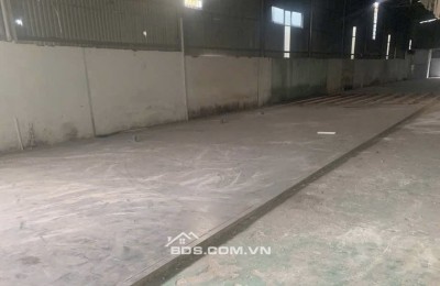 Kho xưởng cho thuê 1000m2 Thạnh Lộc gần Ngã tư Ga Quận 12