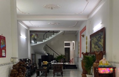 Bán nhà mặt tiền 3 lầu 5PN số 22 Quách Hữu Nghiêm Q.Tân Phú