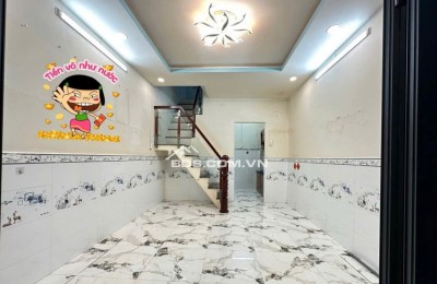 Bán gấp nhà đẹp 3 tầng Nhật Tảo Quận 10, sát mặt tiền giá nhỉnh 4 tỷ TL