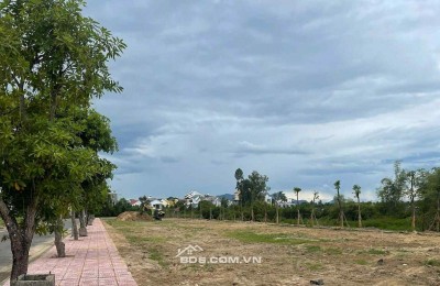 Đất vàng phố cổ Hội An sổ đỏ trao tay, giá chỉ từ 5,x tỷ/lô.