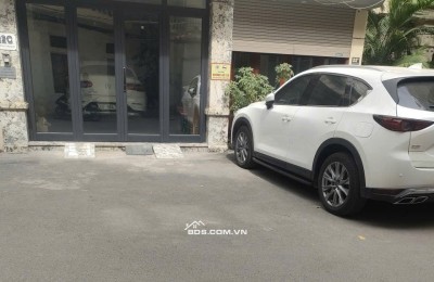 Nhà đẹp Tây Hồ - Lạc Long Quân, DT65m2, MT4.5m, 7 tầng, gara ôtô, ôtô đỗ cửa ngày đêm