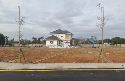 Cần bán đất hòa lạc nằm tại trung tâm đô thị vệ tinh  gần ga metro gần đh quốc gia lh 0987150666 e gửi tt chi tiết ạ.