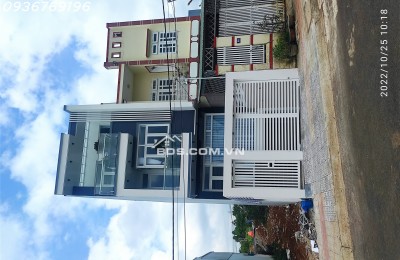 ** Nhận Thi Công Nhà Trọn Gói Tại Bảo Lộc **
 **Chúng tôi cung cấp:**
- **Thiết kế kiến trúc**: Tư vấn và thiết kế nhà ở theo phong cách hiện