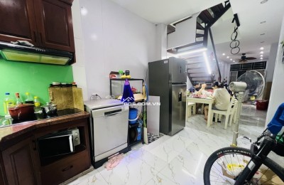 B.A.N NHÀ NGUYỄN TRÃI  34.1 M2 - 4 Tầng - Ngõ nông thẳng tắp - giá  7.5 tỷ