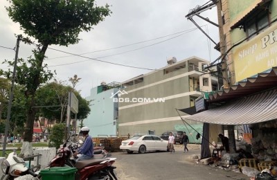 MẶT TIỀN KINH DOANH CHỢ ĐÊM HẠNH THÔNG TÂY - VIEW CÔNG VIÊN THOÁNG MÁT - HỢP ĐỒNG THUÊ 20 TRIỆU - CẦN BÁN GẤP.