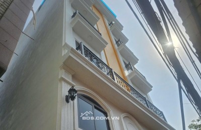 Bán tòa CHDV Giáp Bát 22 Phòng, dòng tiền 1 tỷ 452tr - Tương đương lãi suất 7.5% năm.
