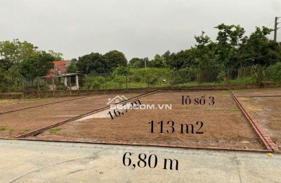 đất xã  quảng oai (ba vì cũ) chính chủ muốn bán 196m2 mặt tieefn10m sâu 20m