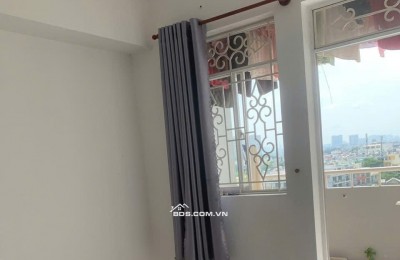 Chung cư 590, CMT8, Phường 11, Quận 3: 70m2, 2PN, thang bộ, 9tr