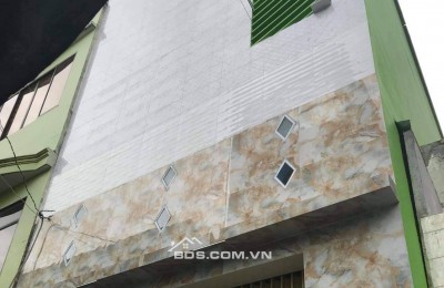 Nhà 2// Bà Hom. Hem 4,5m. Gân trương học. Chơ phú lâm