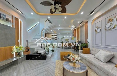 SIÊU RẺ NHÀ 2 LẦU NGAY TRUNG TÂM THỦ DẦU MỘT,BÌNH DƯƠNG