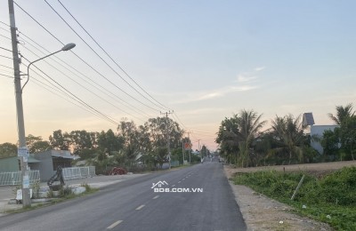 CẦN TIỀN BÁN GẤP NHÀ MẶT ĐƯỜNG NGUYỄN TRỌNG QUYỀN TP CẦN THƠ