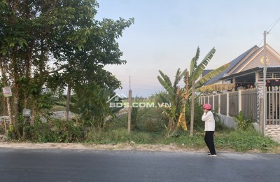 CẦN TIỀN BÁN GẤP NHÀ MẶT ĐƯỜNG NGUYỄN TRỌNG QUYỀN TP CẦN THƠ