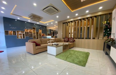NHANH TAY SỞ HỮU BIỆT THỰ SIÊU ĐẸP–LONG LANH TRÊN ĐƯỜNG THĂNG LONG-DT KHỦNG 150M