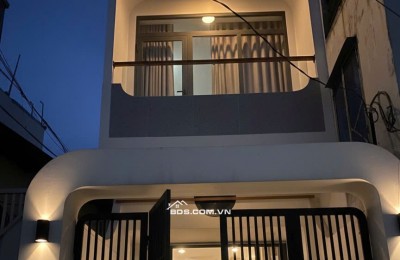 Nhà Siêu To Siêu Rẽ-Quận 7 3x28 - Oto -7 Tỷ 650