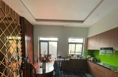 Nhà 3 tầng lệch tầng 5x23m, Huỳnh Tấn Phát – Nhà Bè, ô tô ngủ nhà, giá 8.1 tỷ