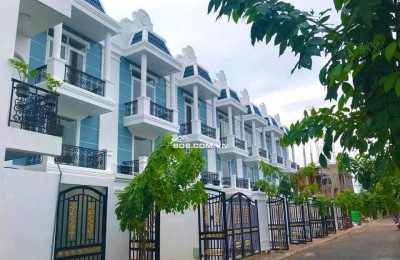 Bán nhà 1 trệt 1 lửng 1 lầu phường Phú Tân.Cách đại lộ đồng khởi 300m
