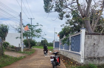 1sao6 đất ngay trung tâm huyện, phủ hồng, giá 2ty680