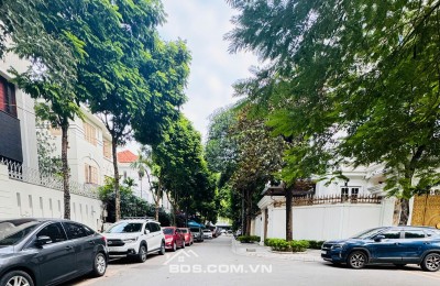 Bán nhà phố Hoàng Văn Thái, ô tô tránh, ô tô đỗ của ngày đêm, mặt tiền 6,5m KD sầm uất giá nhỉnh 15 Tỷ