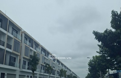 Chính chủ bán lô 80m2 thổ cư sổ đỏ tại Long Hậu, Cần Giuộc