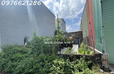 SIÊU HIẾM – Bán đất Giang Biên, ngõ ô tô, gần chợ Quán Tình Quang, 30m² giá 3,7 tỷ