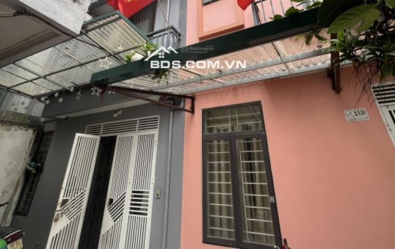 Bán gấp nhà riêng 31m2 tại An Dương Vương, Phú Thượng, Tây Hồ, 10m ra ô tô tránh, cực hiếm