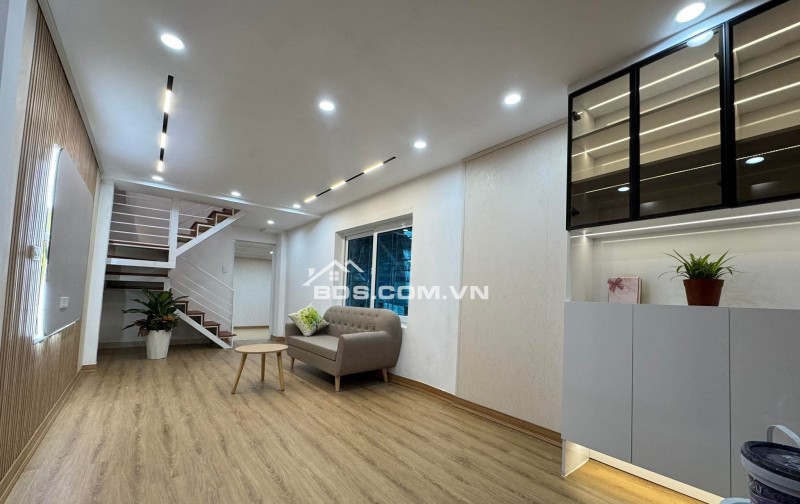 Nhà Đẹp Gần Phố, Bùi Ngọc Dương, Hai Bà Trưng 90m, giá 4.28 tỷ.